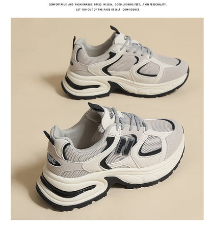 Passende Freizeitschuhe mit Plateausohle