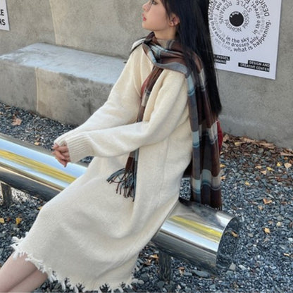 Autumn and winter long overknee wool skirt with tassels