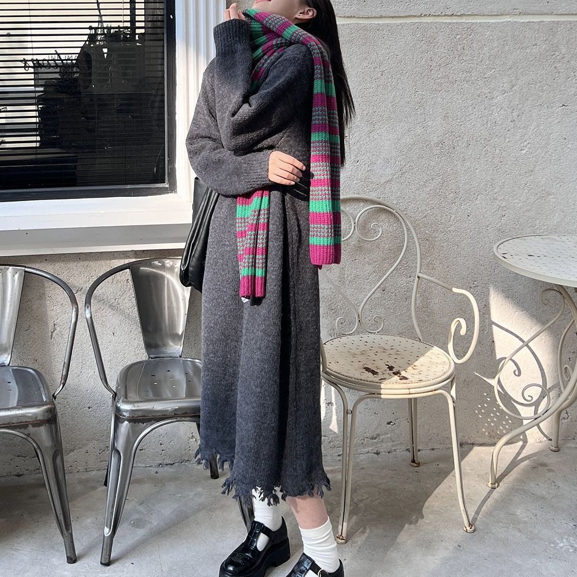 Autumn and winter long overknee wool skirt with tassels