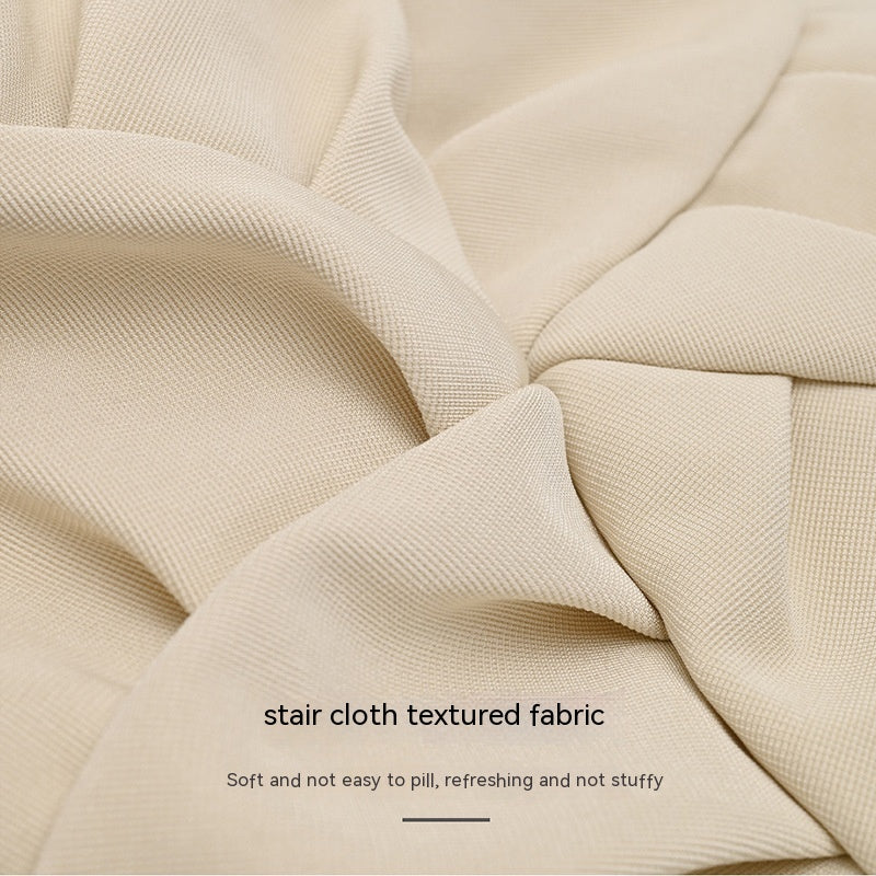 Women's face-removing beret. Everything fits