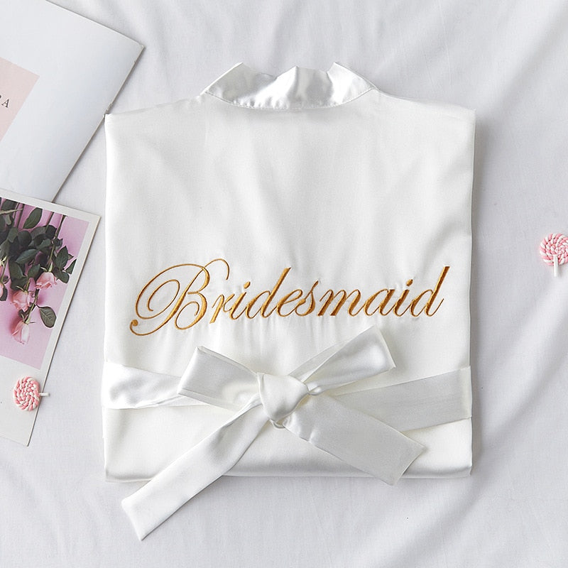 Braut mit Team Braut Bademantel Braut Zu Werden Braut Dusche Bachelorette Party Braut Hen Party Brautjungfer Geschenk Hochzeit Dekoration